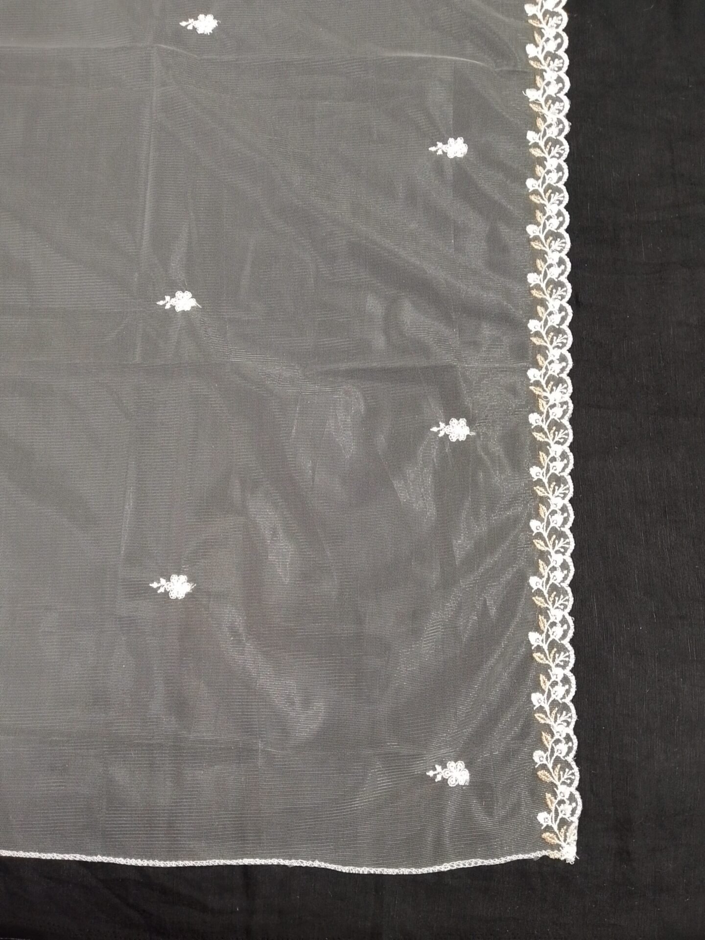 net dupatta 3190518 (4)